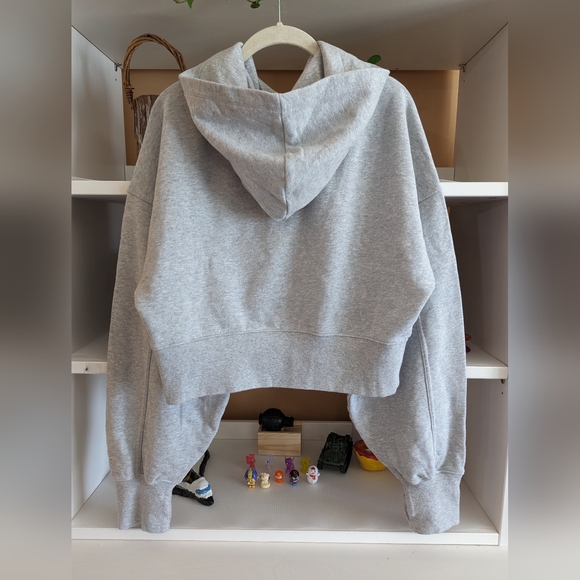 Offline By Aerie Throw-Back Cropped Hoodie - Picture 2 of 5